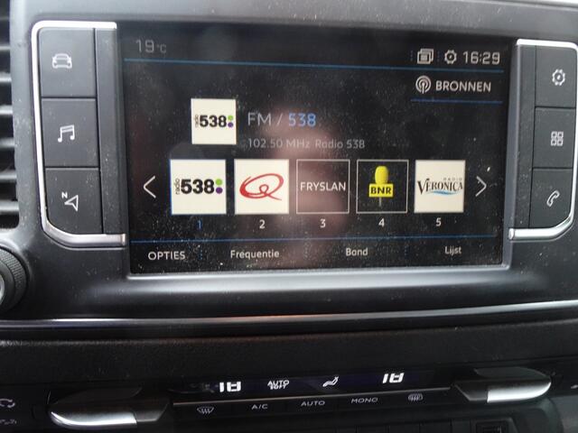 Peugeot EXPERT 227S 2.0 BlueHDI 180 Premium Pack 3 zits