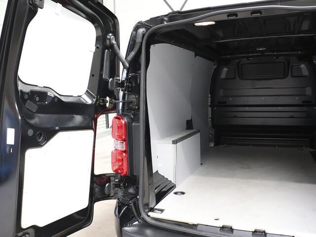 Peugeot EXPERT 2.0 145pk L3 Automaat Airco Navigatie Cruise control Trekaak 3 zits Carplay