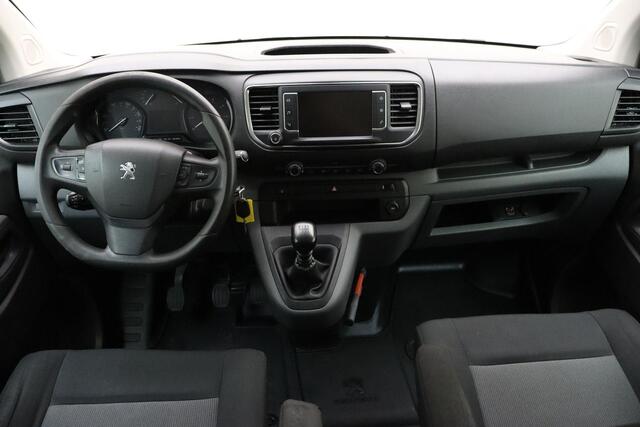 Peugeot EXPERT 2.0HDI 120 pk Dubbele Cabine | Camera | Trekhaak | 5 zitplaatsen| Navigatie |