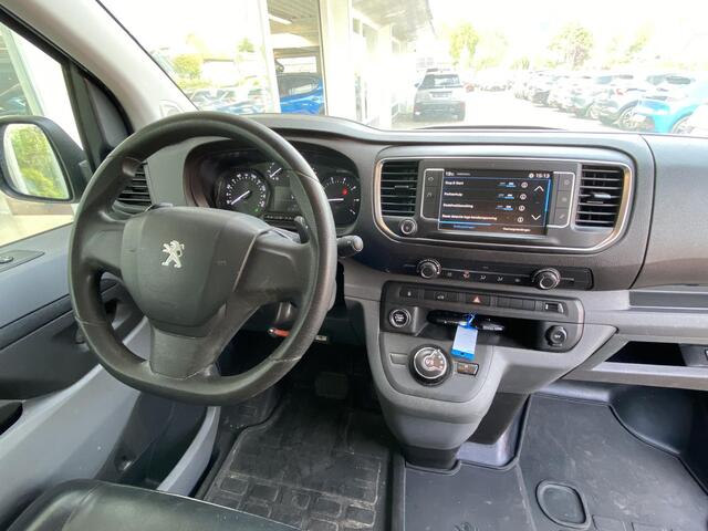 Peugeot EXPERT Compact 2.0 HDI Automaat | Trekhaak | Keyless Entry | Schuifdeur L + R | Dodehoek detectie | Apple Carplay/Android Auto | Achteruitrijcamera