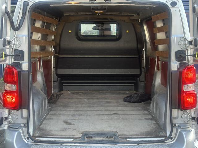 Peugeot EXPERT 227S 2.0 BlueHDI 180pk automaat Premium Pack | Grip Control | Navigatie | Parkeercamera/-sensoren | Apple Carplay/Android Auto | Climate Control | Keyless Entry/Start | Sidebars