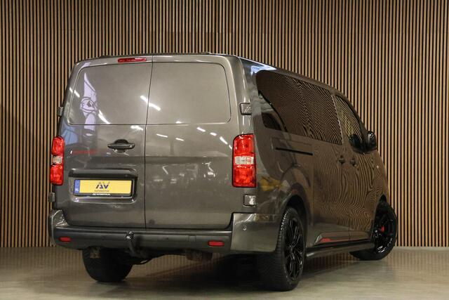 Peugeot EXPERT 2.0 BlueHDI 180 DC XL L3H1 | Sport Edition | L+R Schuifdeur | CarPlay | Camera | Dodehoek detector | Navigatie | Bi-Xenon | Trekhaak | Climate control | PDC | Alarm klasse 3 | Nieuwe APK | NAP Logisch