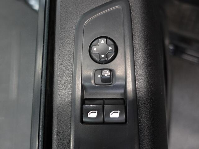 Peugeot EXPERT 180pk Long L3H1 Premium Dubbele Cabine Automaat Navigatie Trekhaak Climate control parkeersensoren