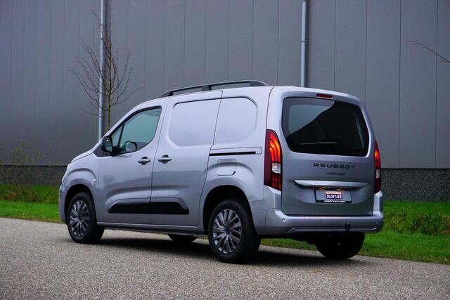 Peugeot PARTNER 1.5 BlueHDi 130 EAT8 S&S L1 AUTOMAAT |2 Schuifeurden |Achterklep |130 pk |Trekhaak |LED koplampen |Dakrails |Carplay |Cruise |Android auto |Airco |Direct leverbaar |BPM voordeel!