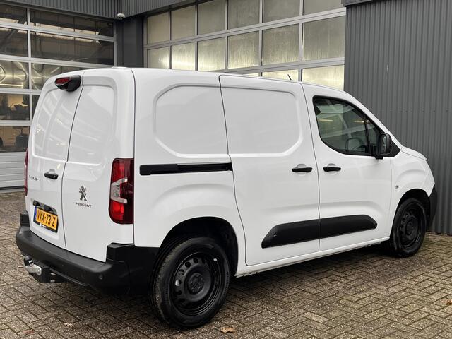 Peugeot PARTNER 1.5 BlueHDi Airco Cruise controle Trekhaak 1000kg trekgewicht Parkeerhulp achter en voor Camera Schuifdeur Telefoonverbinding Multimedia Android Apple carplay 2-Persoons 1e eigenaar Euro 6
