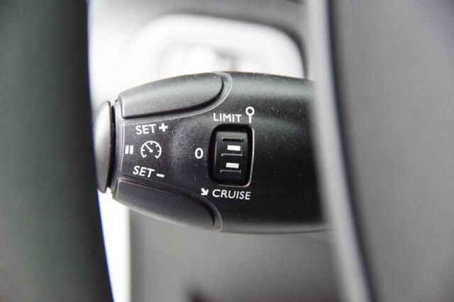 Peugeot PARTNER 1.5 BlueHDI NL AUTO, APPLE CARPLAY, CRUISE, PARKEERSENSOREN, BLUETOOTH, NAP