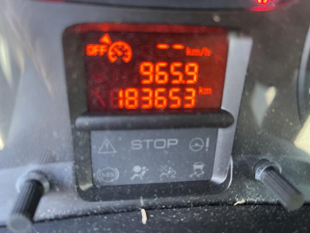 Peugeot PARTNER 120 1.6 BlueHDi 100 L1 Premium Pack S&S / vaste prijs rijklaar ¤ 9950 ex btw / lease vanaf ¤ 183 / airco / cruise / navi / achteruit rijcamera / 3 zits / zilver metallic !