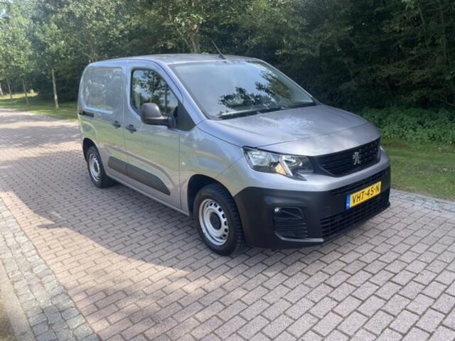 Peugeot PARTNER 1.5 BlueHDI Premium | Navigatie | Cruise control | Airco |
