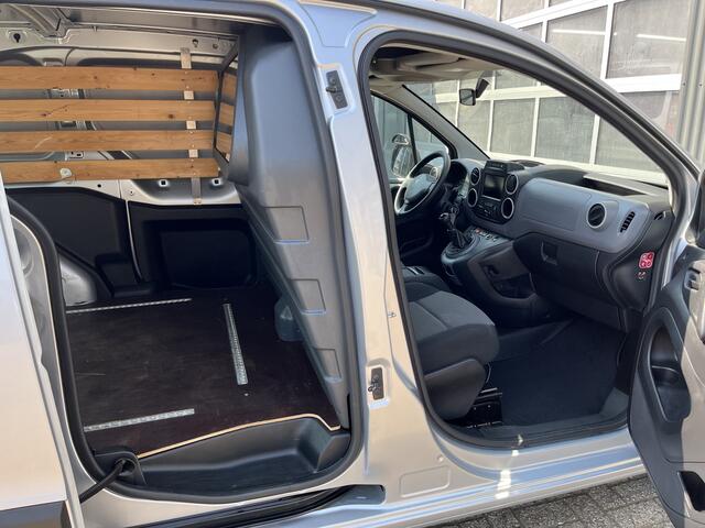 Peugeot PARTNER 120 1.6 HDi 10x voorradig Marge Airco Btw / Bpm vij Cruise controle Parkeerhulp achter Navigatiesysteem Dealer onderhouden Euro 5 Ex overheid Bpm en btw vrij voor particulier gebruik!! Marge