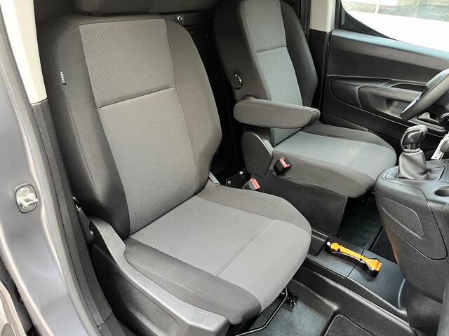 Peugeot PARTNER 1.5 HDI BTW VRIJ Airco Schuifdeur Cruise controle Parkeerhulp achter Navigatiesysteem Dealer onderhouden Euro 6 Ex overheid Btw en Bpm vrij voor particulier gebruik