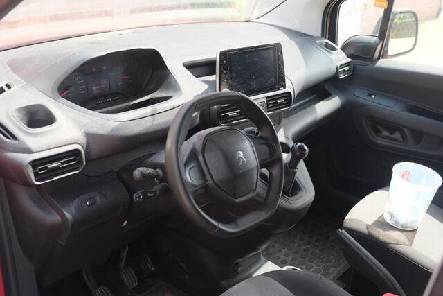 Peugeot PARTNER 1.5 BlueHDi 75pk Pro | Navi | App Connect | Airco | Trekhaak