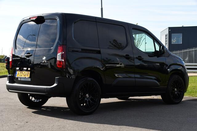 Peugeot PARTNER e-Partner 136 L1 50 kWh Black Edition Camera, Cruise, Carplay, Stoelverwarming, 136pk, Multimedia, BOM VOL!