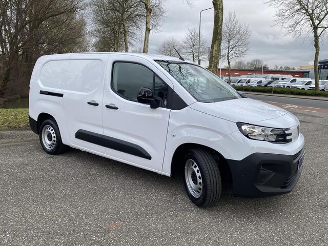 Peugeot PARTNER e-Partner L2 50 kWh 136pk | ACTIE! | 8 jaar garantie | NAVI | Multimedia | Apple Carplay | Android Auto | Achteruitrijcamera | Parkeersensoren voor en achter | Dode hoek detectie | Surround view | Licht- en regensensor | Mistlampen | Stuurwielbediening | 