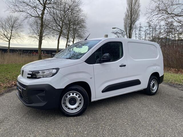 Peugeot PARTNER e-Partner L2 50 kWh 136pk | 8 jaar garantie | NAVI | Multimedia | Apple Carplay | Android Auto | Achteruitrijcamera | Parkeersensoren voor en achter | Dode hoek detectie | Surround view | Licht- en regensensor | Mistlampen | Stuurwielbediening | Digital c