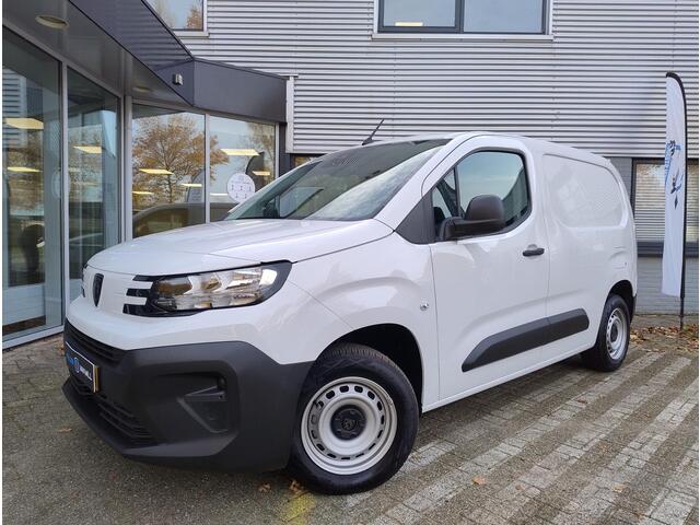 Peugeot PARTNER L1 1.5 BlueHDi 100pk | Achterdeuren met ramen | Raam in tussenwand | Houten vloer laadruimte | Multimedia | Apple Carplay | Android Auto | Achteruitrijcamera | Parkeersensoren achter | Digital cockpit | Stuurwielbediening