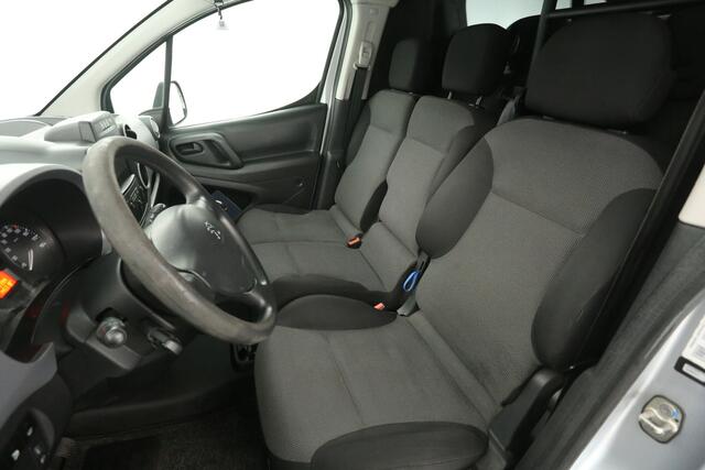 Peugeot PARTNER 120 1.6 BlueHDi 100PK | 3-Zits | Airco | Cruise | Carplay | Trekh. | Navi | Imperiaal | Parkeersens.