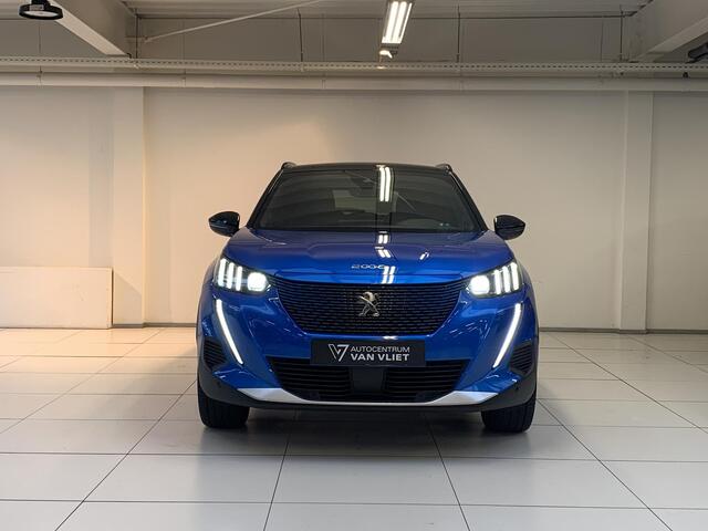 Peugeot e-2008 EV GT 50kWh 136pk 3-FASE Alcantara | Navigatie | Elektrisch bedienbare bestuurdersstoel | Stoelverwarming | Warmtepomp | Achteruitrijcamera