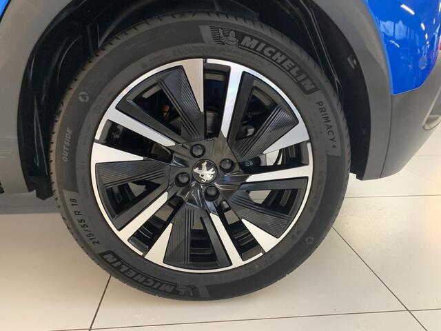 Peugeot e-2008 EV GT 50kWh 136pk 3-FASE Alcantara | Navigatie | Elektrisch bedienbare bestuurdersstoel | Stoelverwarming | Warmtepomp | Achteruitrijcamera