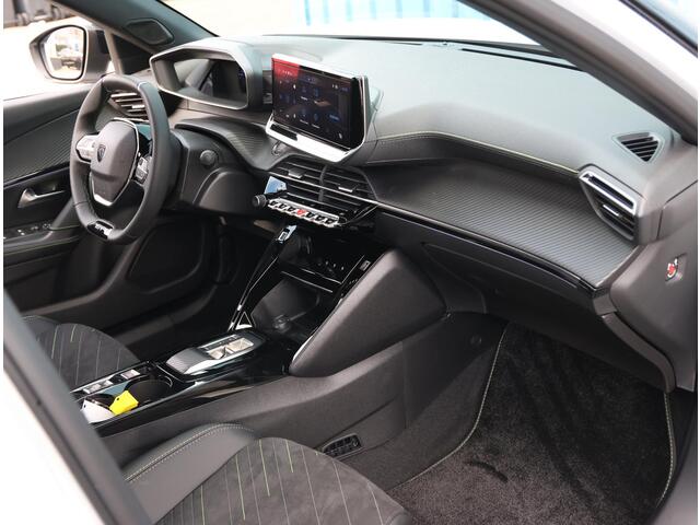 Peugeot e-2008 EV GT Avantage 54 kWh 156PK | Navigatie | Achteruitrijcamera | Verwarmde Sportstoelen | Alcantara Bekleding | Keyless Entry/Start | Full-LED Koplampen | Dodehoek Detectie | Adaptieve Cruise Control | 17" Lichtmetalen Velgen | Apple Carplay/Android Auto |