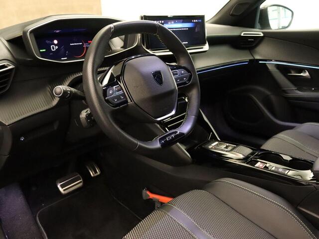 Peugeot e-2008 EV GT 54 kWh -ORIGINEEL NEDERLANDSE AUTO - SOH 96%! - PARKEERSENSOREN VOOR EN ACHTER - 360 GRADEN CAMERA - NAVIGATIE - KEYLESS ENRTY & START - ADAPTIVE CRUISE CONTROL - CLIMATE CONTROL- DAADLOZE TELEFOONLADER