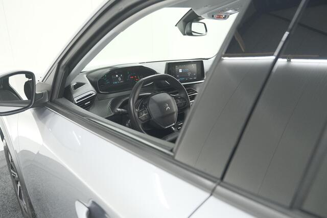 Peugeot e-2008 EV GT 50 kWh | 3 Fase Laadfunctie | Camera | Navigatie | Parkeersensoren | Apple Carplay