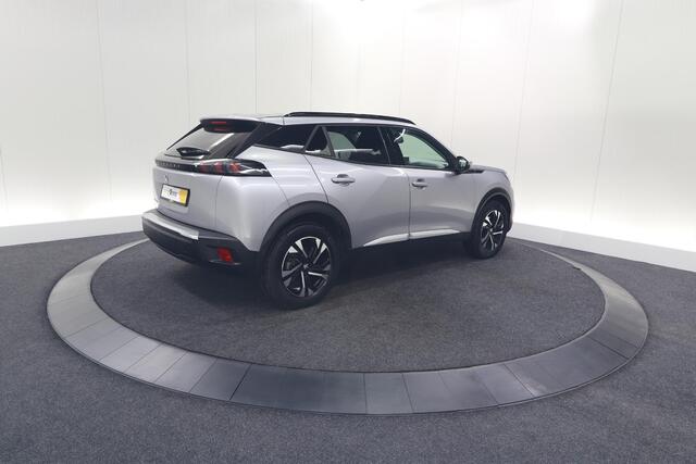 Peugeot e-2008 EV GT 50 kWh | 3 Fase Laadfunctie | Camera | Navigatie | Parkeersensoren | Apple Carplay