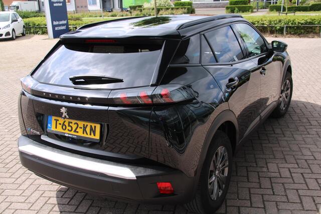 Peugeot e-2008 EV Style 50 kWh