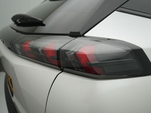 Peugeot e-2008 EV Allure Pack 50 kWh - RIJKLAARPRIJS - Achteruitrijcamera