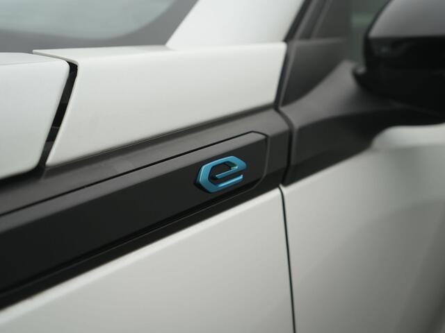Peugeot e-2008 EV Allure Pack 50 kWh - RIJKLAARPRIJS - Achteruitrijcamera