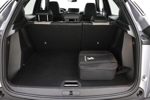 Peugeot e-2008 EV GT Pack 50 kWh 136pk | Navigatie | Climate Control | Stoelverwarming | Keyless entry start | Camera | Cruise Control Adaptief