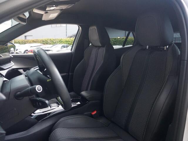 Peugeot e-2008 EV GT 54 kWh