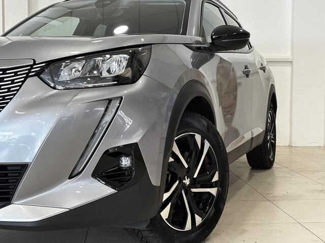 Peugeot e-2008 EV Allure Pack 50 kWh | Navigatie | Hoge instap | 3-Fase | 94,4% SOH