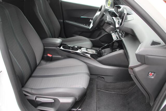 Peugeot e-2008 EV Allure Pack 50 kWh Automaat Airco Carplay Dealer onderhouden