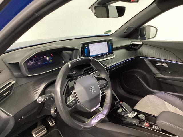 Peugeot e-2008 EV GT Première | Panoramadak | Camera |*