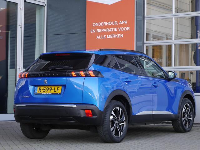 Peugeot e-2008 EV Allure 50 kWh | Stoelverwarming | Lichtmetalen velgen | Parkeersensoren | Cruise control | Climate control | Keyless entry & start | Navigatie | Led