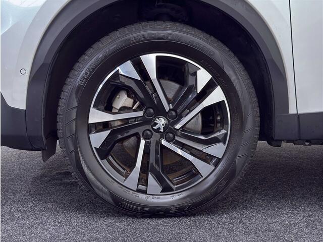 Peugeot e-2008 EV GT 50 kWh | Private lease 369 pm!