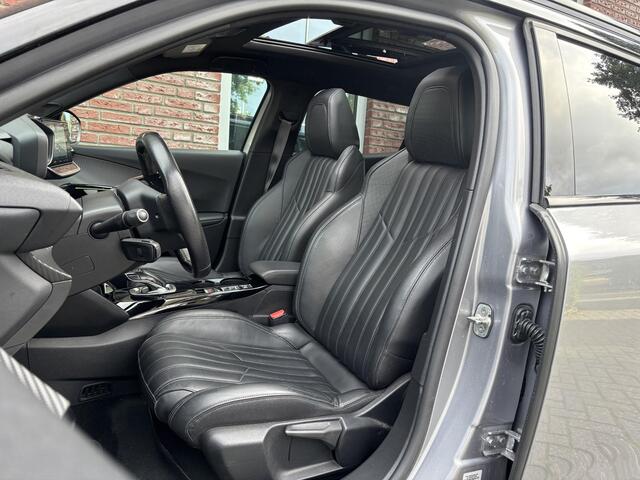 Peugeot e-2008 GT Pack 50kWh EV 136pk AUTOMAAT | SCHUIF/KANTELDAK | NAPPA LEDER | STOELVERW. | KEYLESS ENTRY | ADAPTIVE CRUISE | NAVI | CAMERA