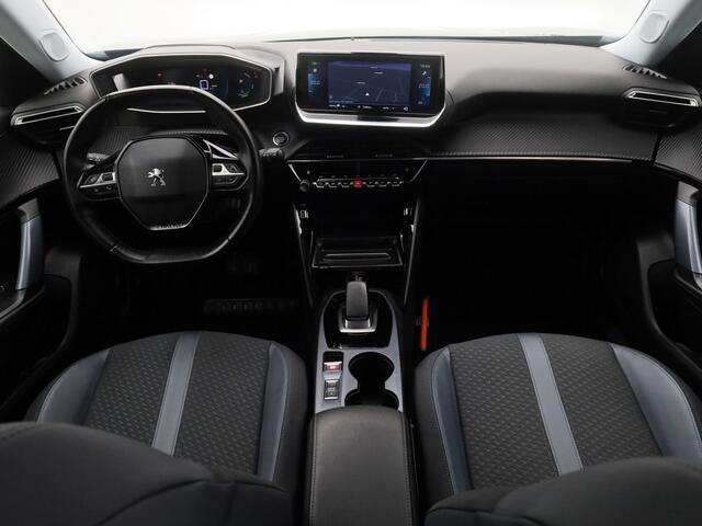 Peugeot e-2008 EV Allure 50 kWh | CAMERA | KEYLESS | STOELVERWARMING