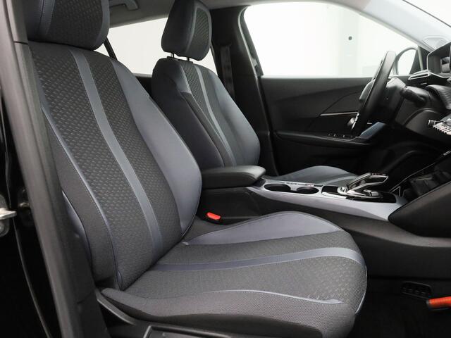 Peugeot e-2008 EV Allure 50 kWh | CAMERA | KEYLESS | STOELVERWARMING