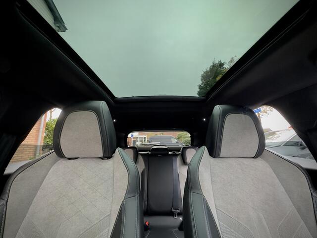 Peugeot e-2008 EV ALLURE ACTIE! BETAAL NU 50% 8950 DE REST IN 2JR RENTEVRIJ FINANCIEREN