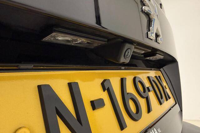 Peugeot e-2008 EV Allure Pack 50 kWh | 3-Fase | 1e Eigenaar | Navigatie | Parkeercamera Achter | DAB + | Stoelverwarming Voor | LED Verlichting |