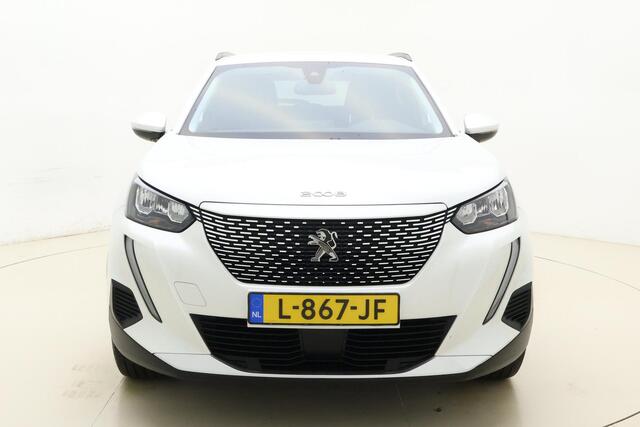 Peugeot e-2008 EV Allure 50 kWh 100% Elektrisch | Camera | Parkeersensor | Cruise Control | Airco | Navigatie | Licht Metalen Velgen | 1e eigenaar