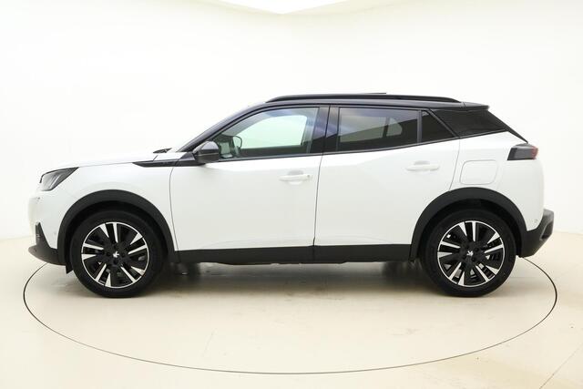 Peugeot e-2008 EV GT 50 kWh 3-Fase | Adaptive Cruise Control | Alcantara bekleding | Panorama dak | Keyless Entry & Start | Full LED | Stoelverwarming | Camera | Navigatie | 18'' LM Velgen | 1e Eigenaar