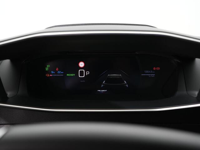 Peugeot e-2008 EV 136PK GT 50 KWH 3-FASE FACELIFT | Navi | Camera |