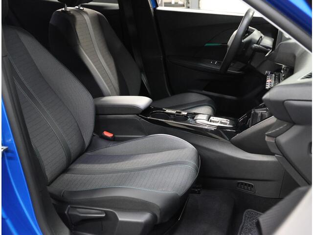 Peugeot e-2008 EV Allure Pack 50 kWh 136PK | 1ste eigenaar | AppleCarplay/Android Auto | 17"LMV | Camera | AUTOMAAT | Keyless | Adaptive Cruise Control | Climate Control | FULL LED | Isofix | Privacy Glass |