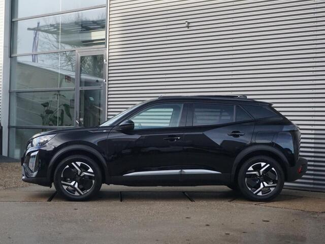 Peugeot e-2008 EV GT 54 kWh | Panorama schuifdak dak | Warmtepomp | Gripcontrol | All seasonbanden |