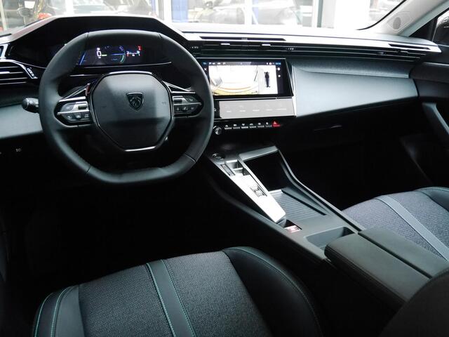 Peugeot e-308 SW Allure EV 54 kWh | Nieuw uit voorraad | Navigatie | 360 camera | 18inch | Getint Glas | Led Koplampen