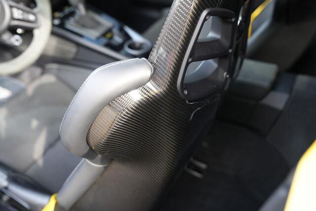 Porsche 911 GT3 | Unterberg Grün PTS | PCCB | Lift | Bose |