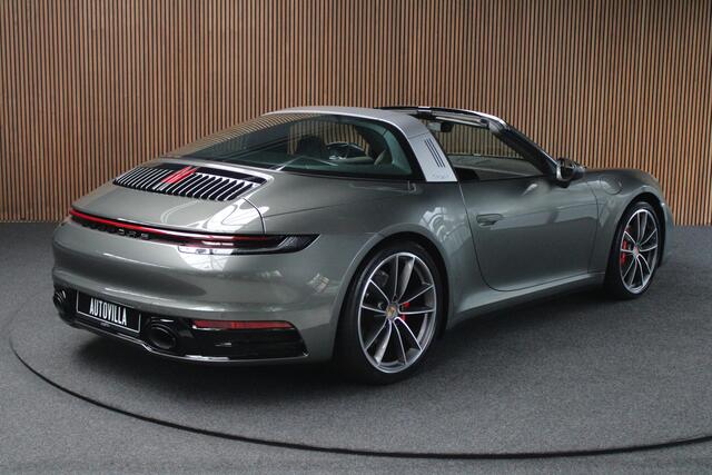 Porsche 911 3.0 4 Leer Navi Camera Bose Climate Alcantara binnenhemel (zwart) PDC Stoelverwarming Carplay Xenon LM velgen