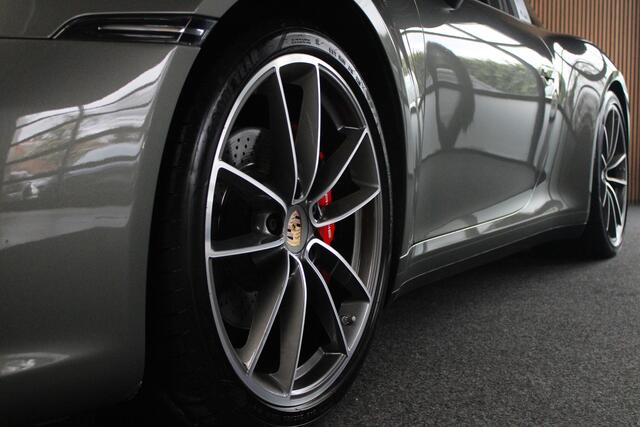 Porsche 911 3.0 4 Leer Navi Camera Bose Climate Alcantara binnenhemel (zwart) PDC Stoelverwarming Carplay Xenon LM velgen